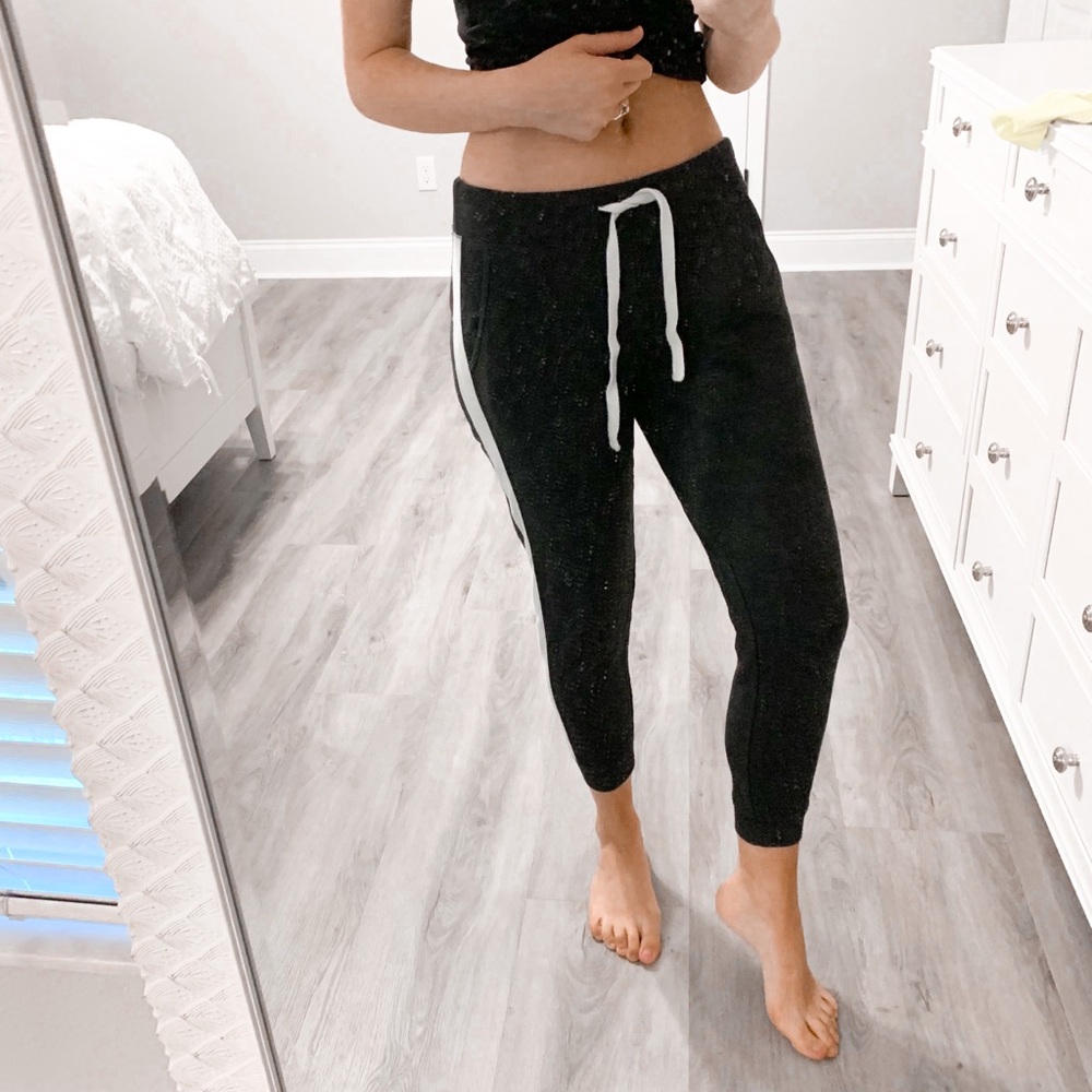 Joggers (American Eagle)